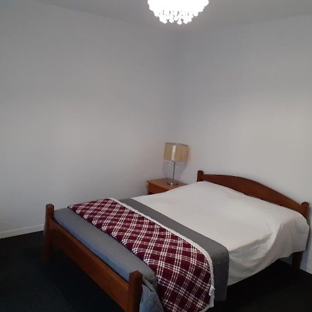 Salcia Hotell Tasnad Exteriör bild