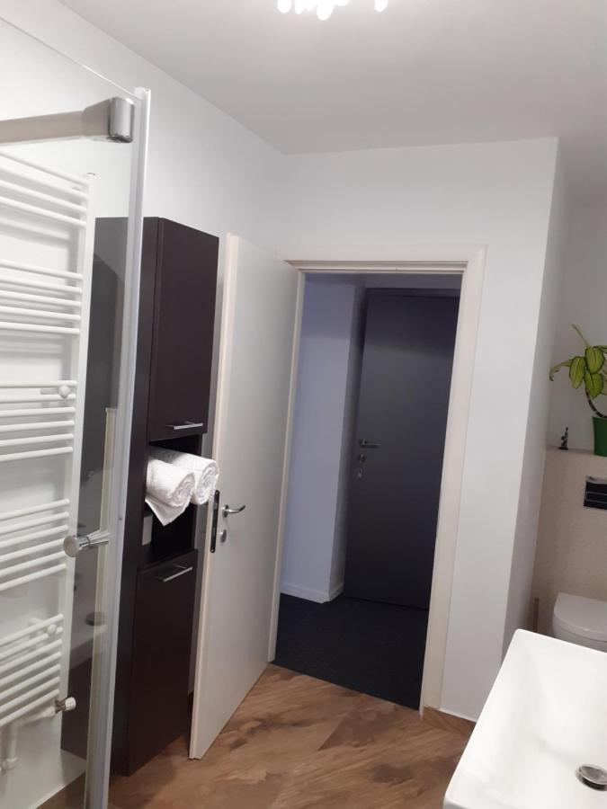 Salcia Hotell Tasnad Exteriör bild